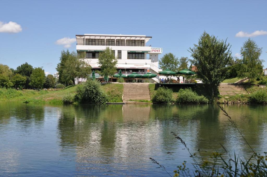 Hotel Le Pont Prijedor Exterior foto